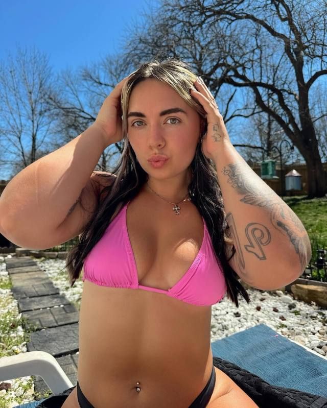 Skilled and Erotic 🍑👅’I swallow and give head 🍑🍆🦋WET GIRL, LEGIT AND SAFE💯✅ - Image 2